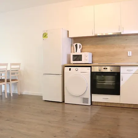 Quiet, Centrally Located & Swimming Pool *