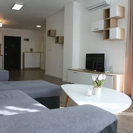 Quiet, Centrally Located & Swimming Pool Apartment
